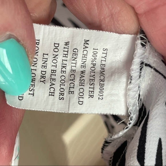 Attractive Top in Animal Print - Picture 8 of 10